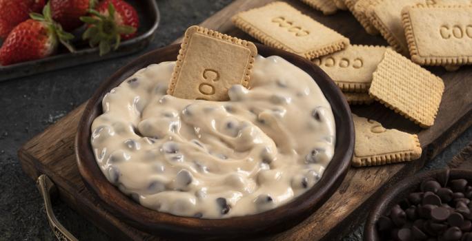 Chocolate Chip Cheesecake Dip