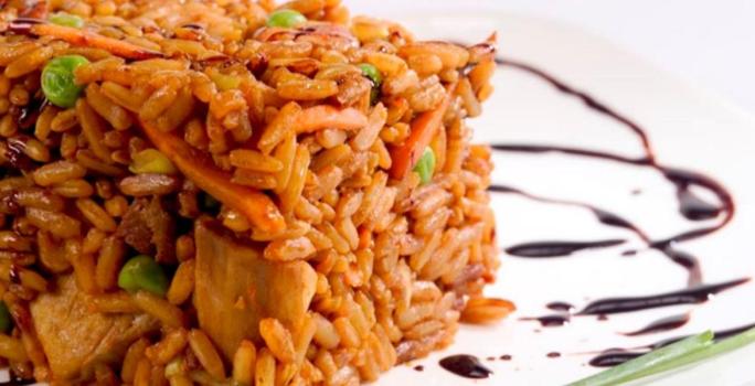 Receta saludable de arroz con pollo y camarón
