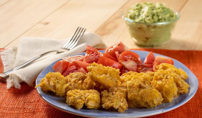 Camarones apanados con chifles