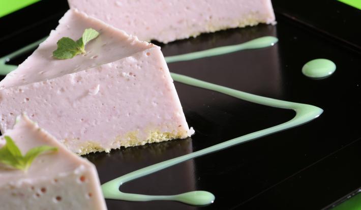 Postre frío de fresas
