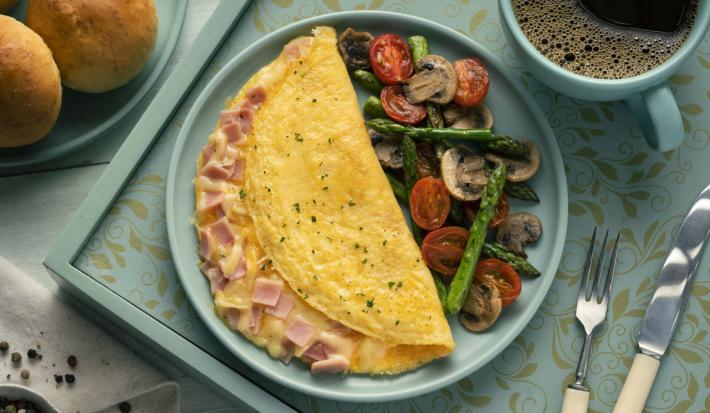 Omelette de jamón y queso La Lechera
